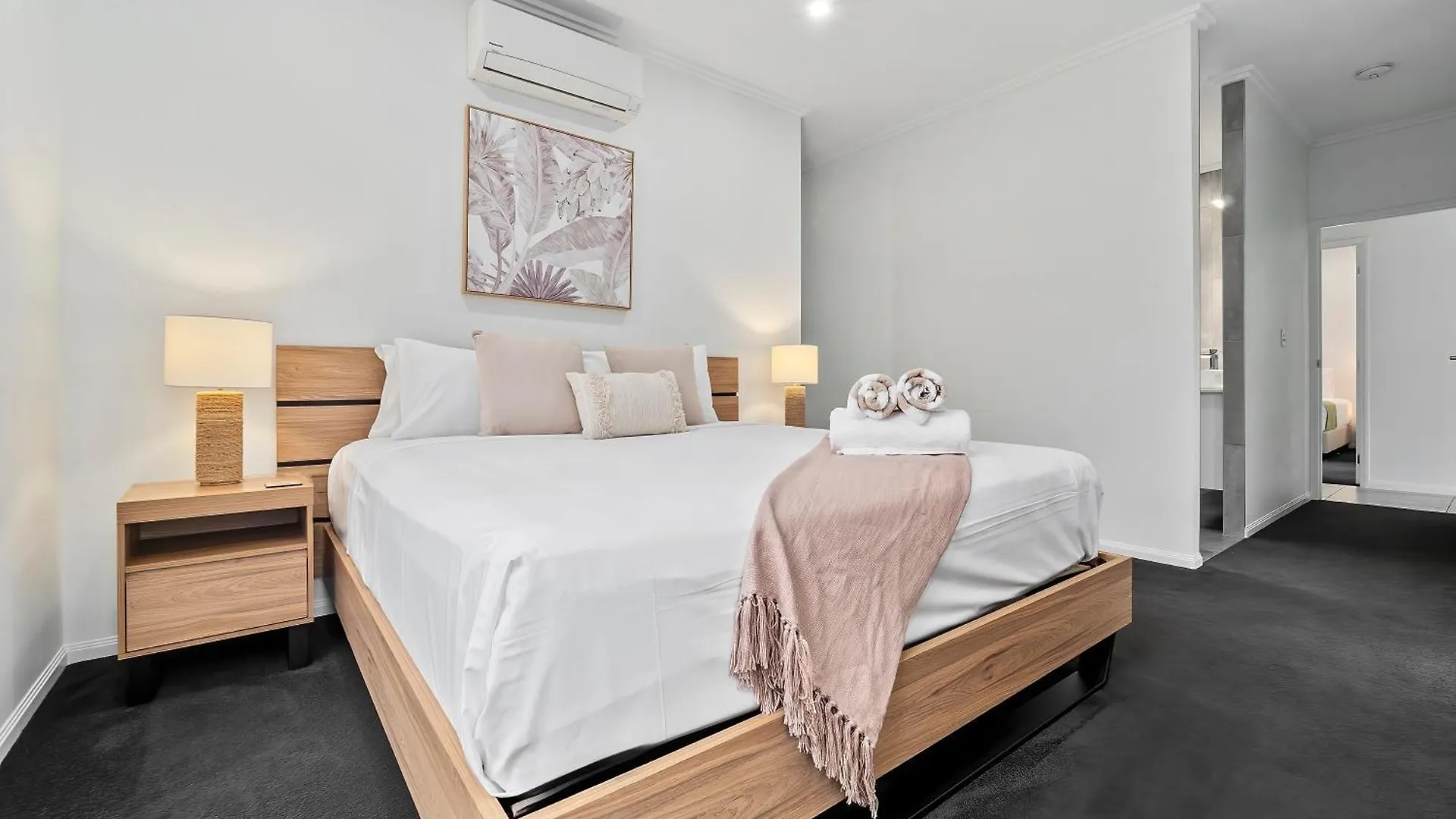 Coastal Comfort Palm Cove Holiday home